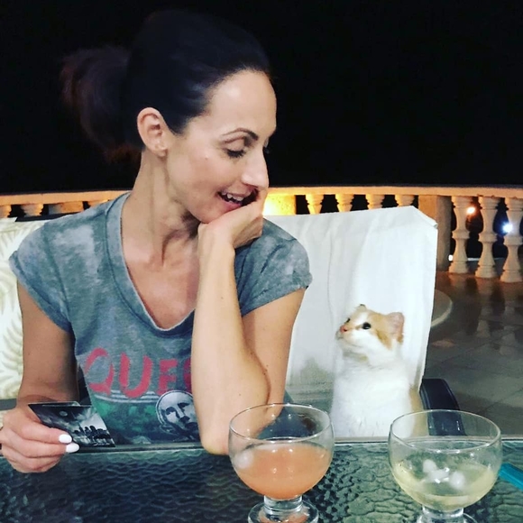 Meet your Posher, Sabrina - Picture 1 of 1